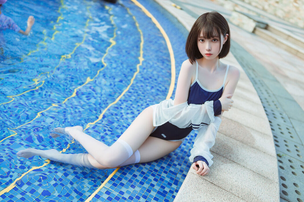 Coser@许岚LAN – 泳池竟泳
