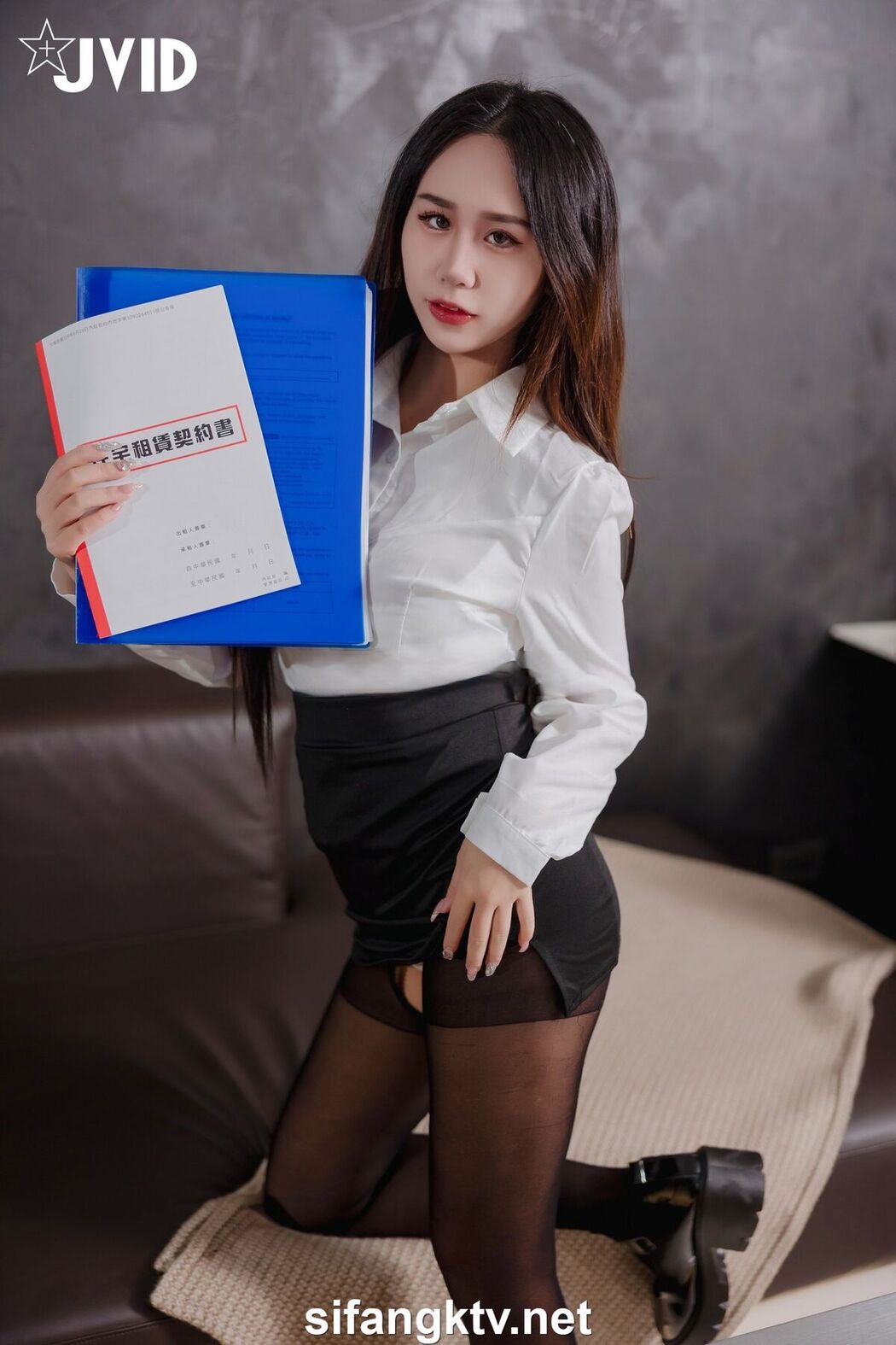 JVID Ying Mu Qing Zi 櫻木晴子 – 賣房賣到客戶的床上 Part1