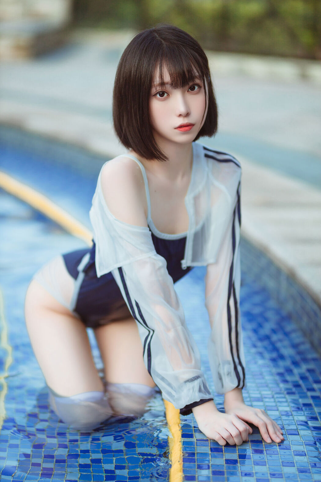 Coser@许岚LAN – 泳池竟泳