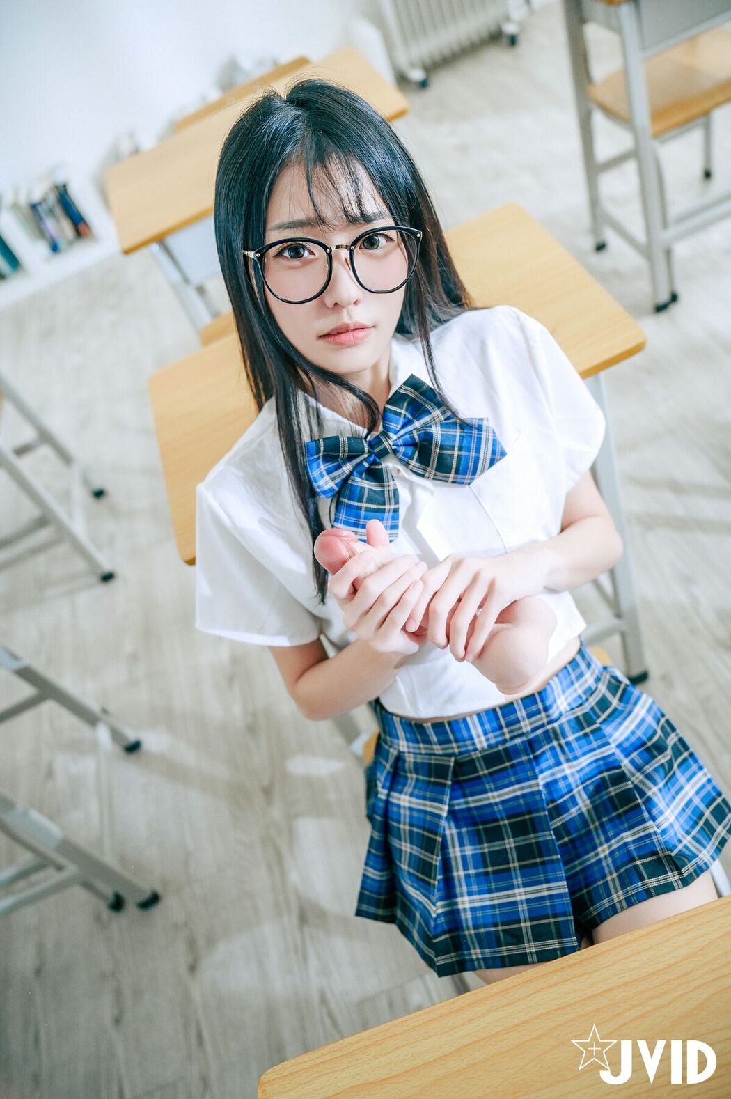 JVID Yan Yan 妍妍 Angel And 俄罗斯公主 – 精华作品 禁忌的师生恋 教师里的OL和JK肉欲百合 Part5