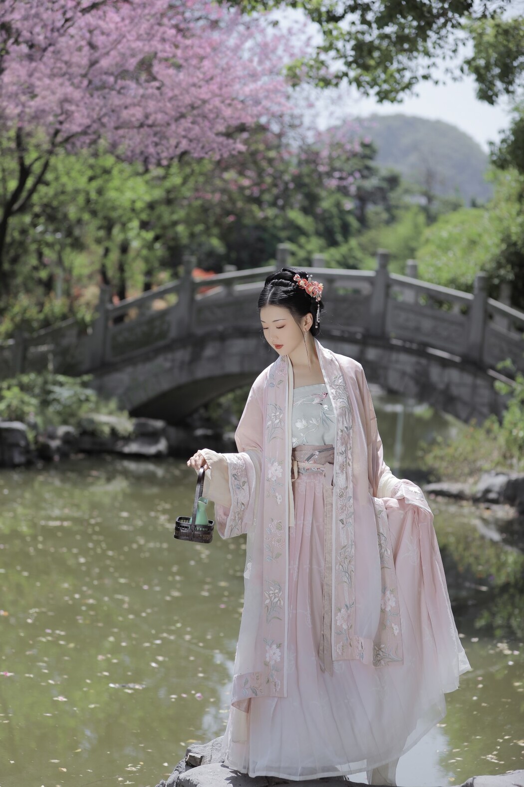 YiTuYu艺图语 Vol.1557 Suan La Tang Er
