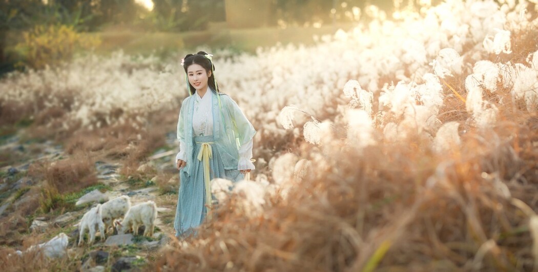 YiTuYu艺图语 Vol.1561 Ren Jian Yue-Su Chen