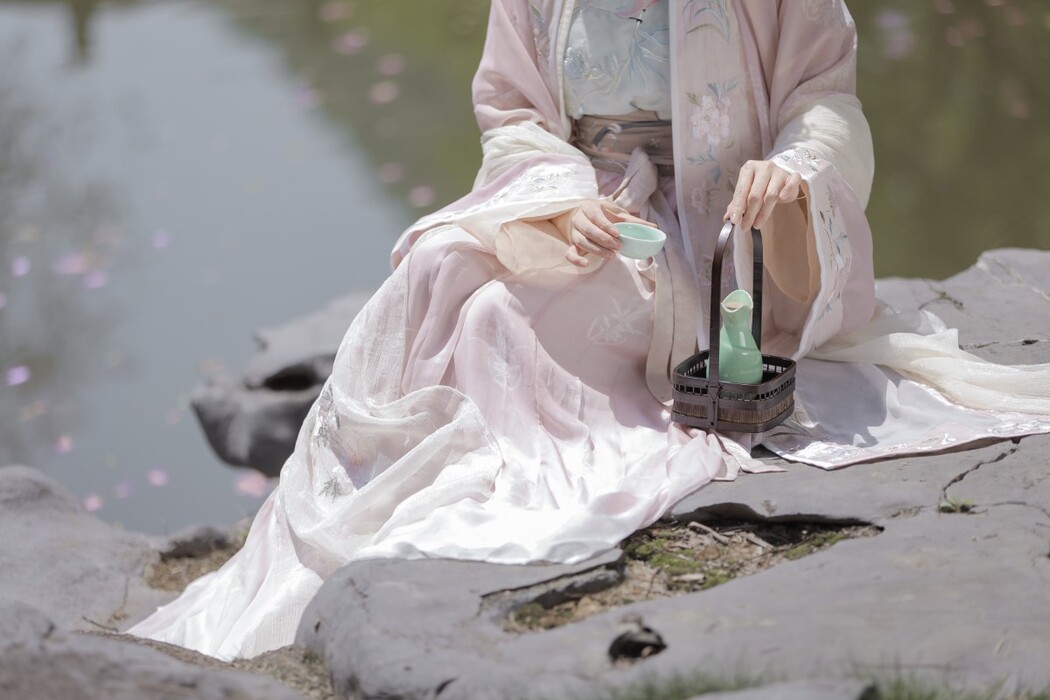 YiTuYu艺图语 Vol.1557 Suan La Tang Er