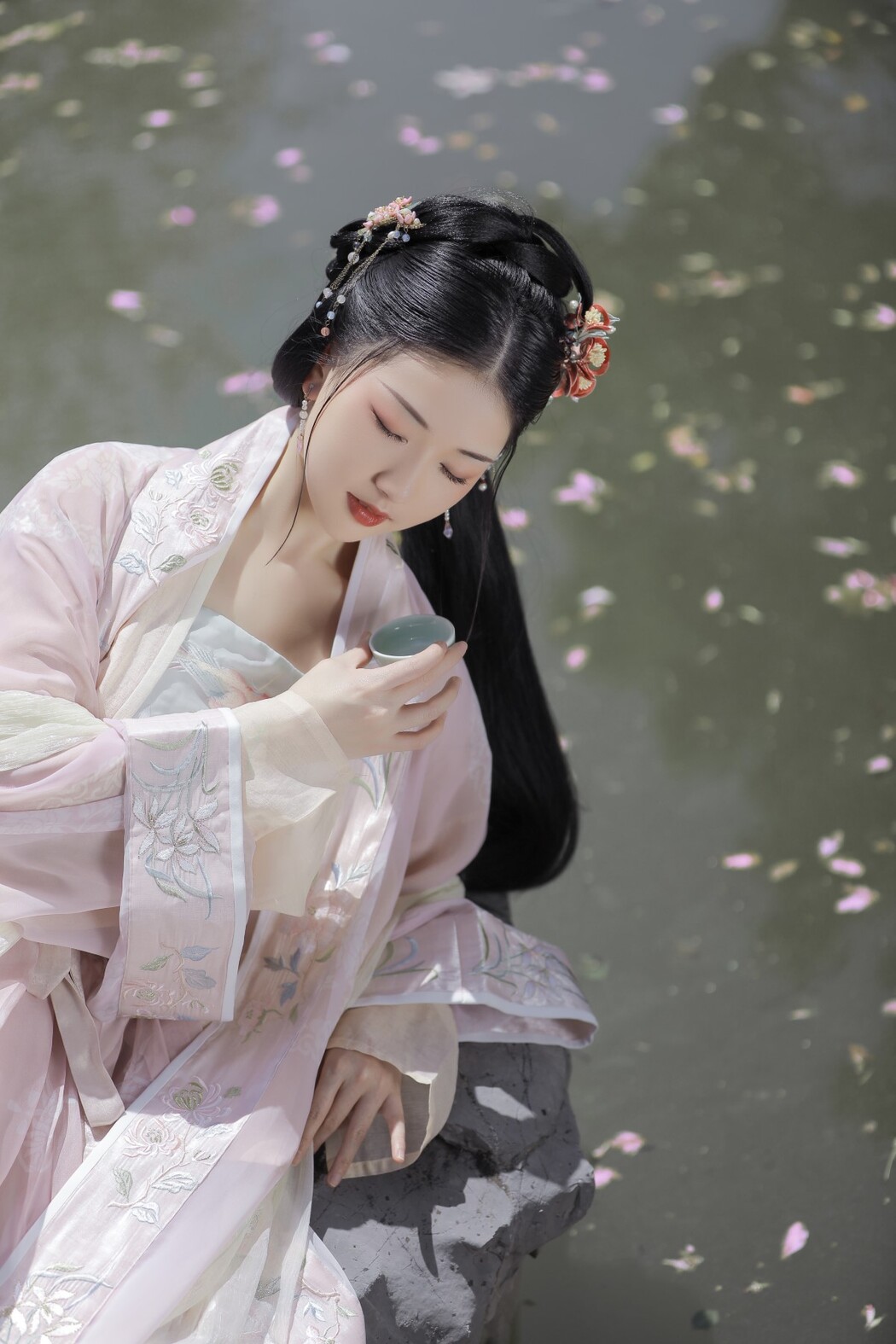 YiTuYu艺图语 Vol.1557 Suan La Tang Er