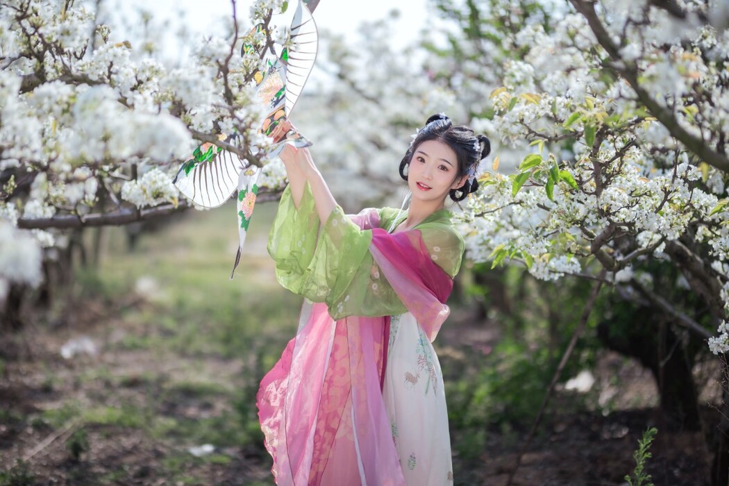 YiTuYu艺图语 Vol.1631 Nya Jiang De Ling Dang Dang