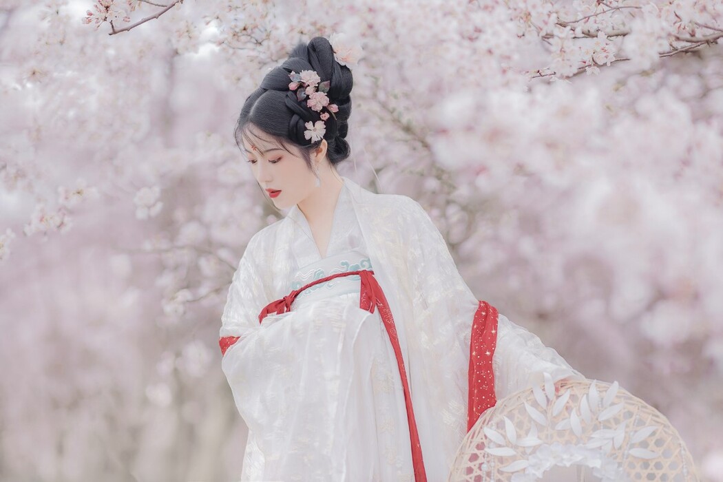 YiTuYu艺图语 Vol.1602 Tong Tong
