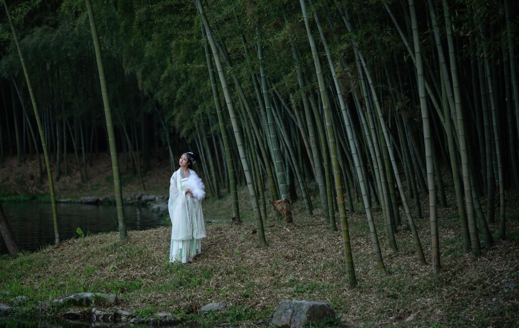 YiTuYu艺图语 Vol.1586 Xiao Wen Nuan Xiang Yao Ge Da Tai Yang