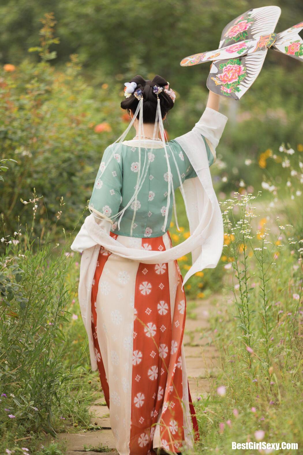 YiTuYu艺图语 Vol.162 Miki Xiao Bao Zi