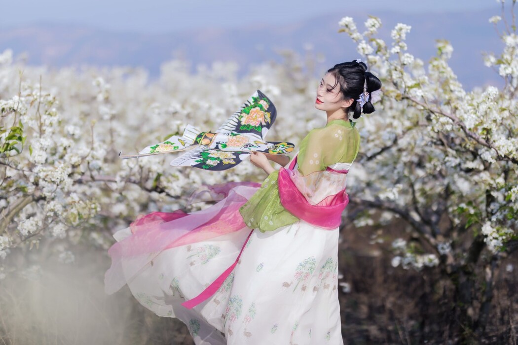 YiTuYu艺图语 Vol.1631 Nya Jiang De Ling Dang Dang