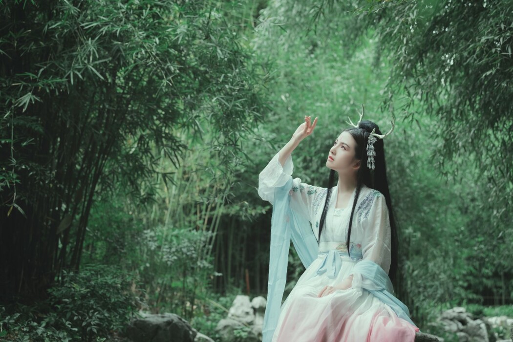 YiTuYu艺图语 Vol.1640 Dtifa Ding Xiao Ni