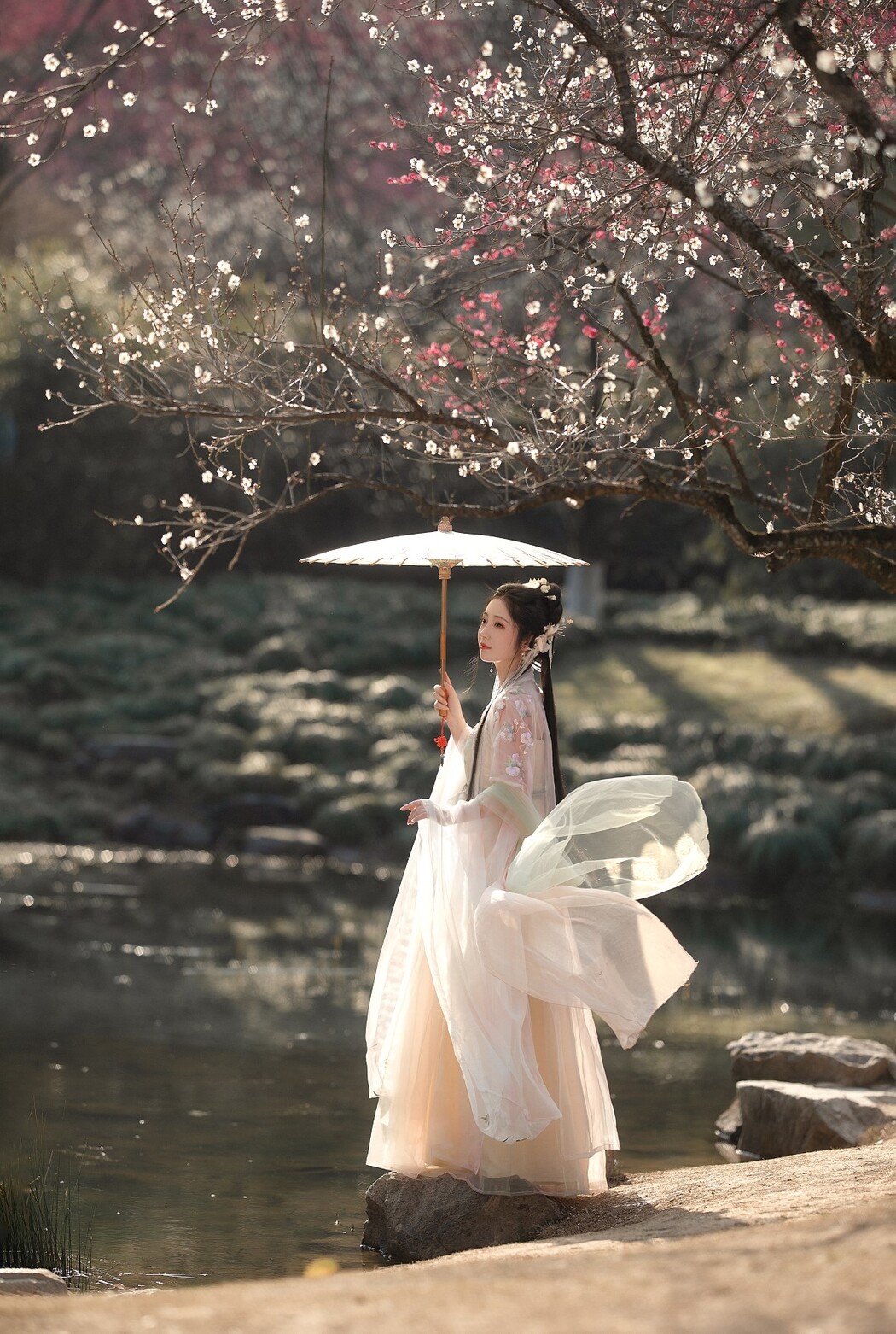 YiTuYu艺图语 Vol.1562 Xiao Wen Nuan Xiang Yao Ge Da Tai Yang
