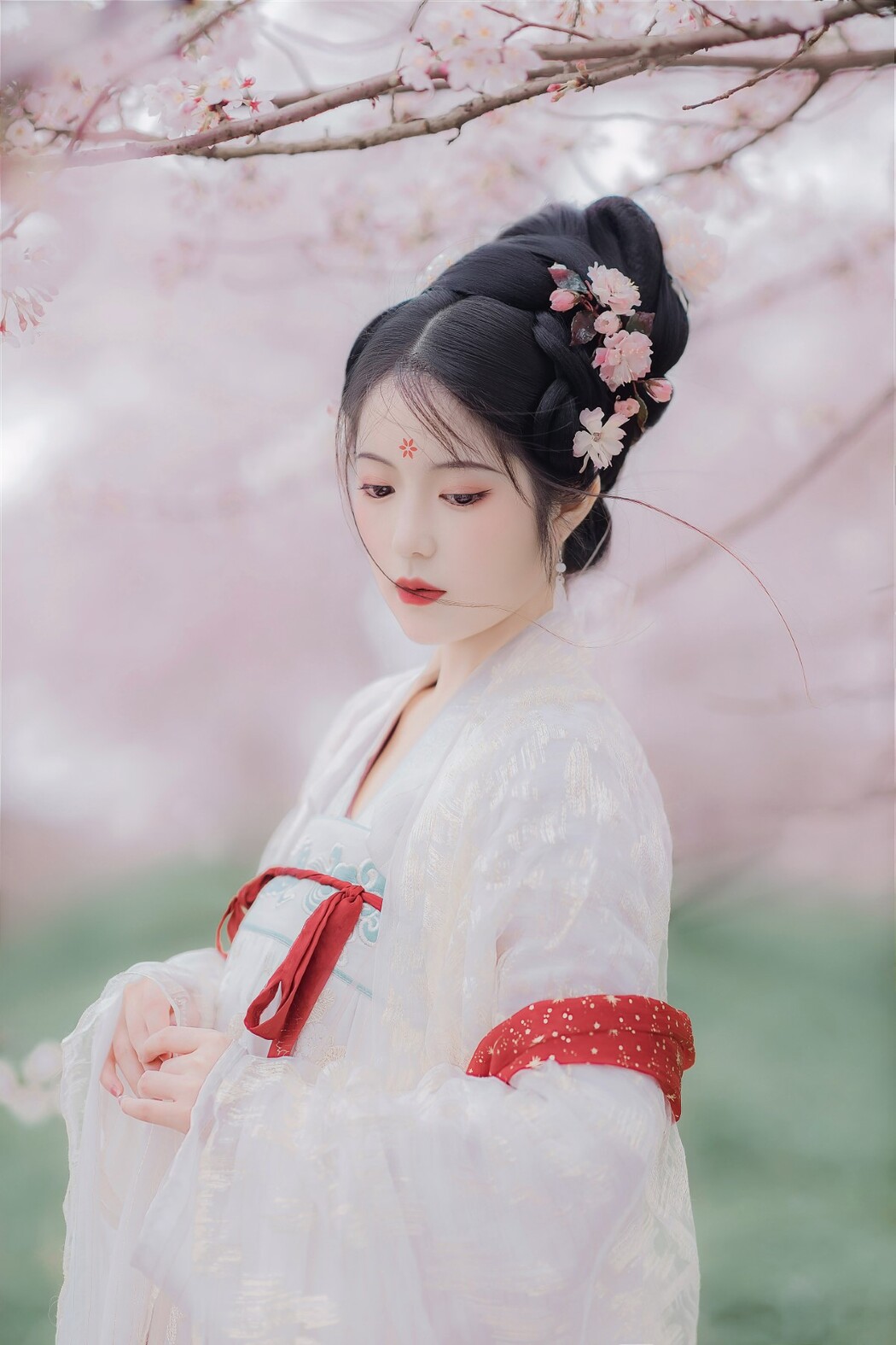 YiTuYu艺图语 Vol.1602 Tong Tong