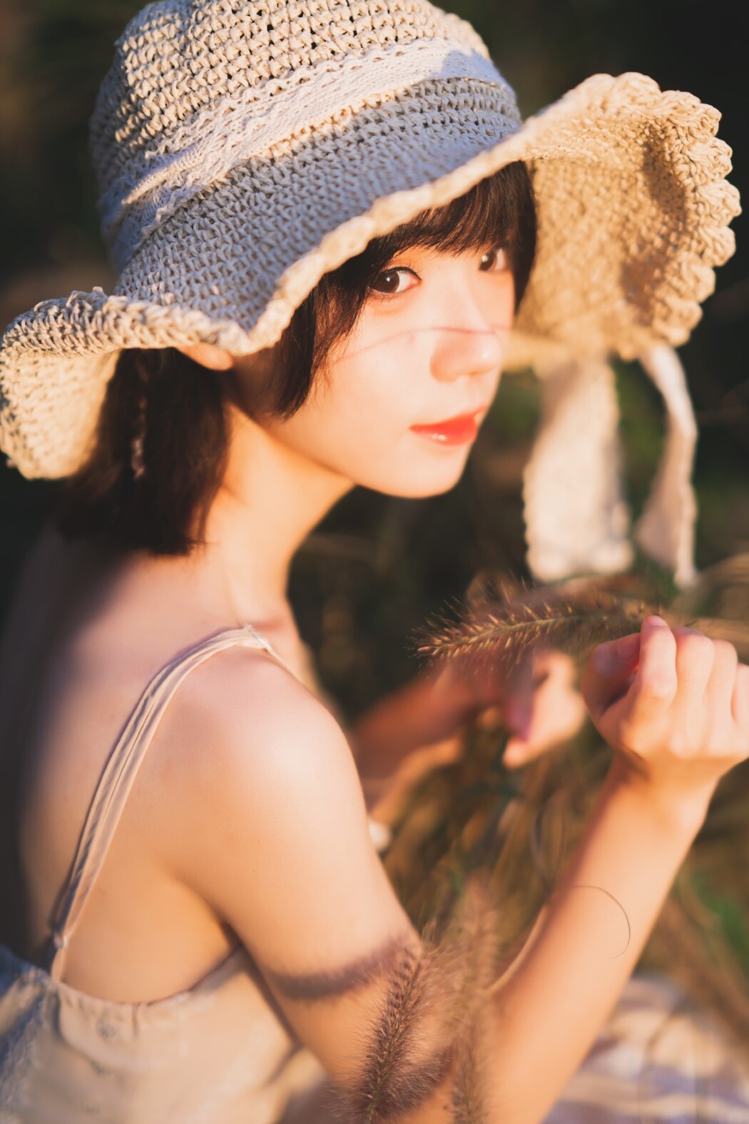 YiTuYu艺图语 Vol.1611 Hua Qi Hana
