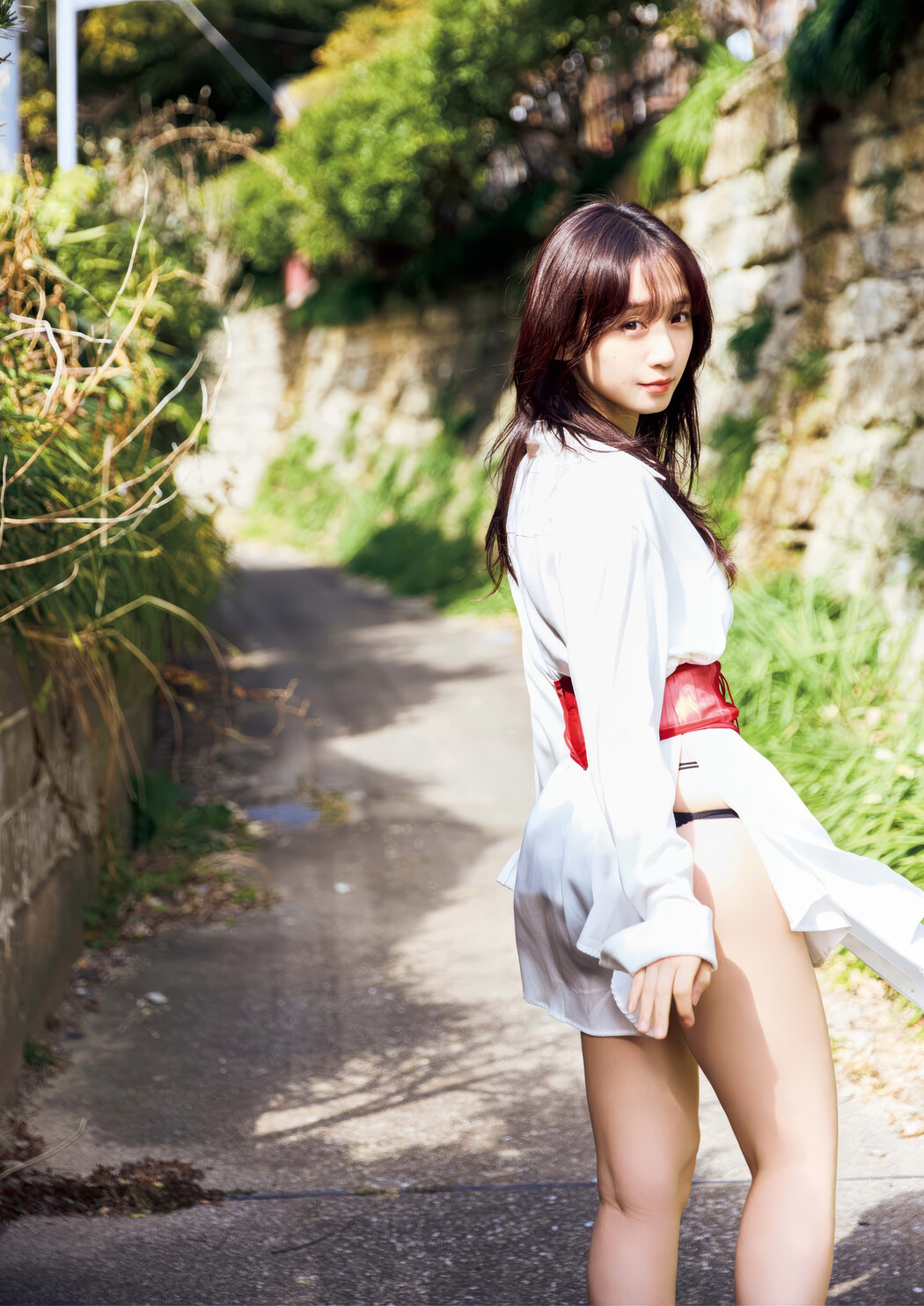 Moe Iori 伊織もえ, Big Comic Spirits 2025 No.23 (ビッグコミックスピリッツ 2025年23号)