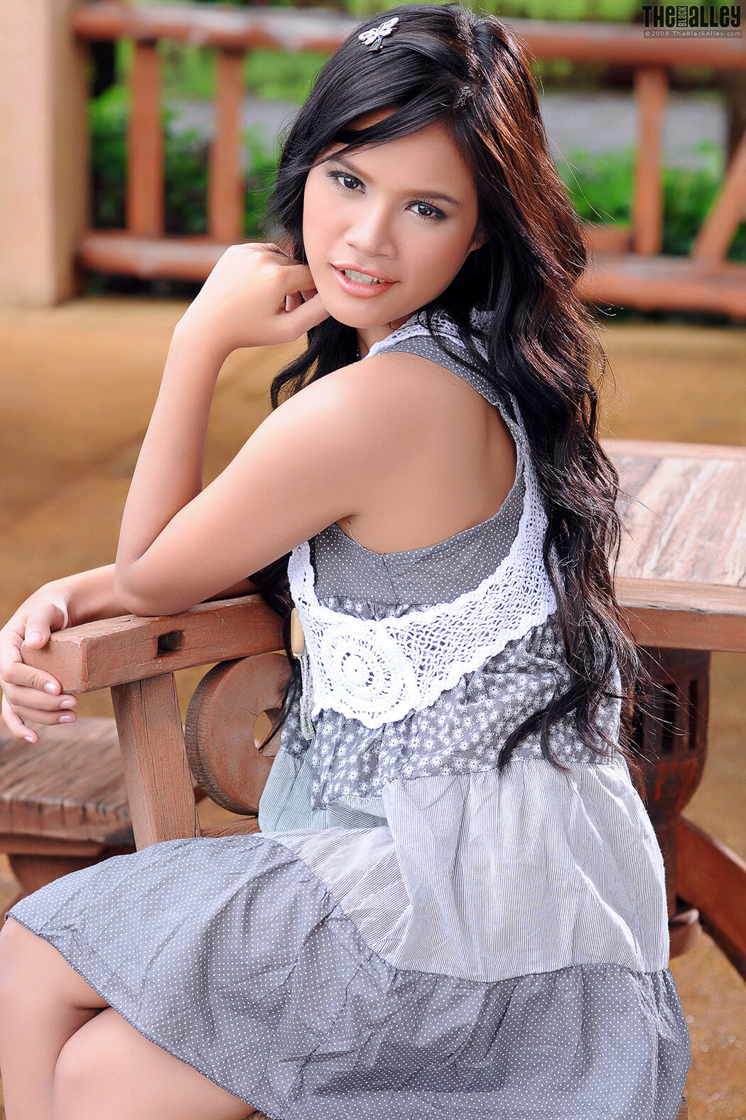 Honey Koo The Black Alley Photobook Set.02