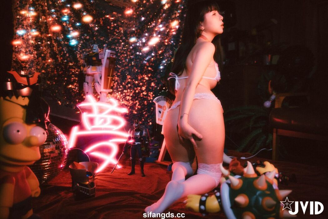 JVID Yue Tai Ni Tiny 月台尼Tiny – 遺精之境 成為你今晚的淫夢 Part2