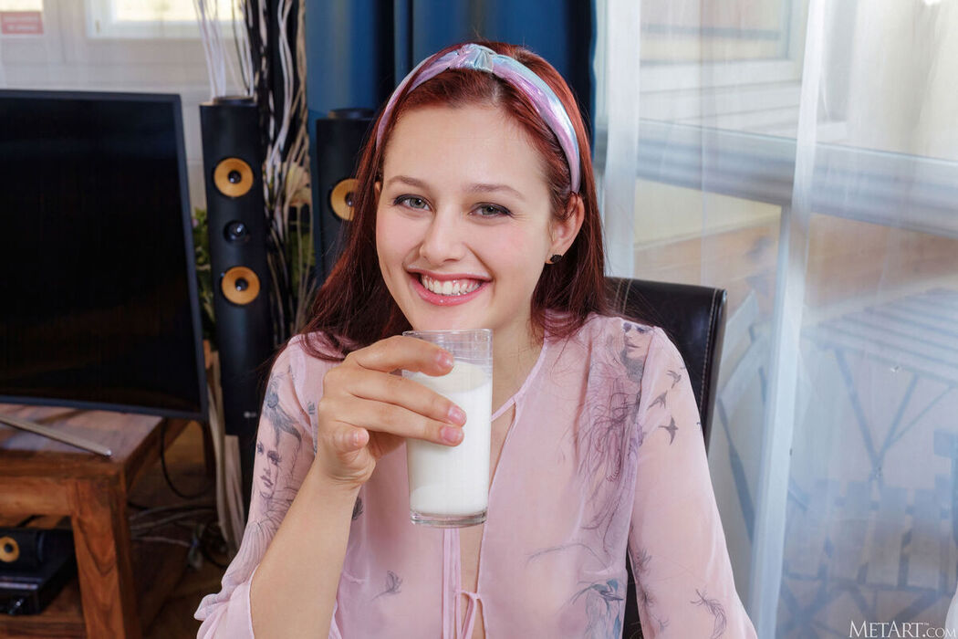 MetArt Olivia Honey – Milky Morning Part1