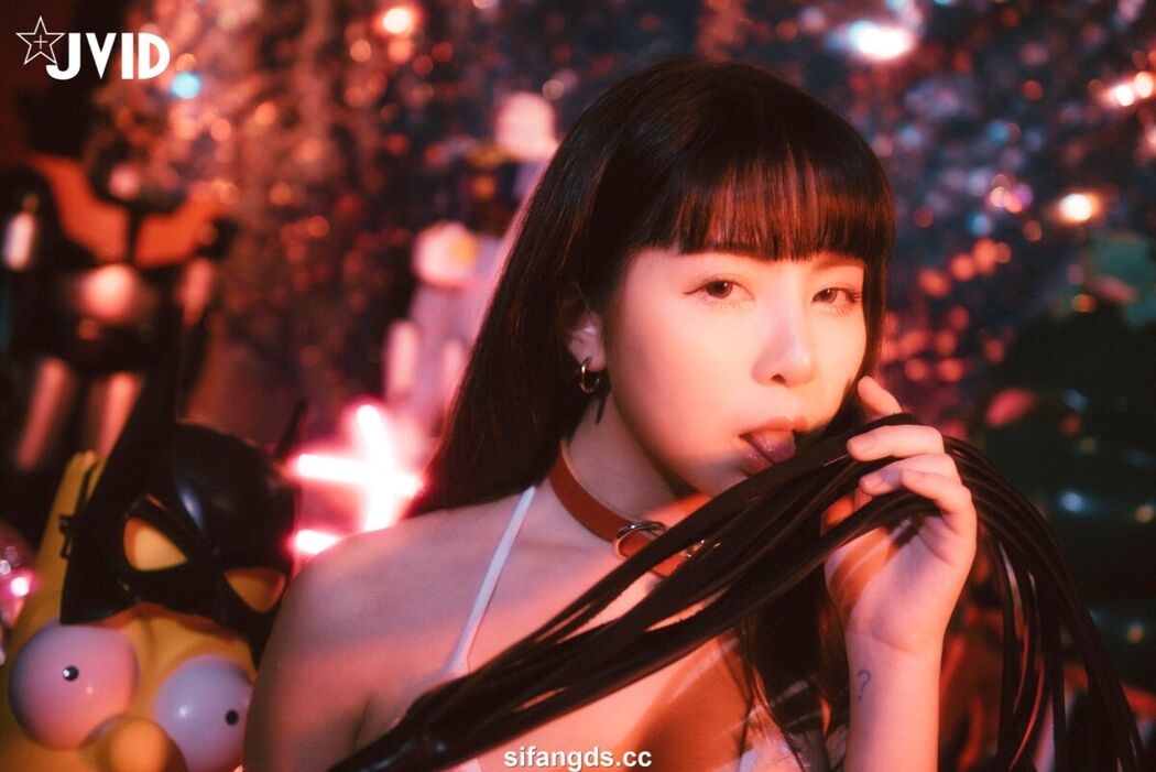 JVID Yue Tai Ni Tiny 月台尼Tiny – 遺精之境 成為你今晚的淫夢 Part1