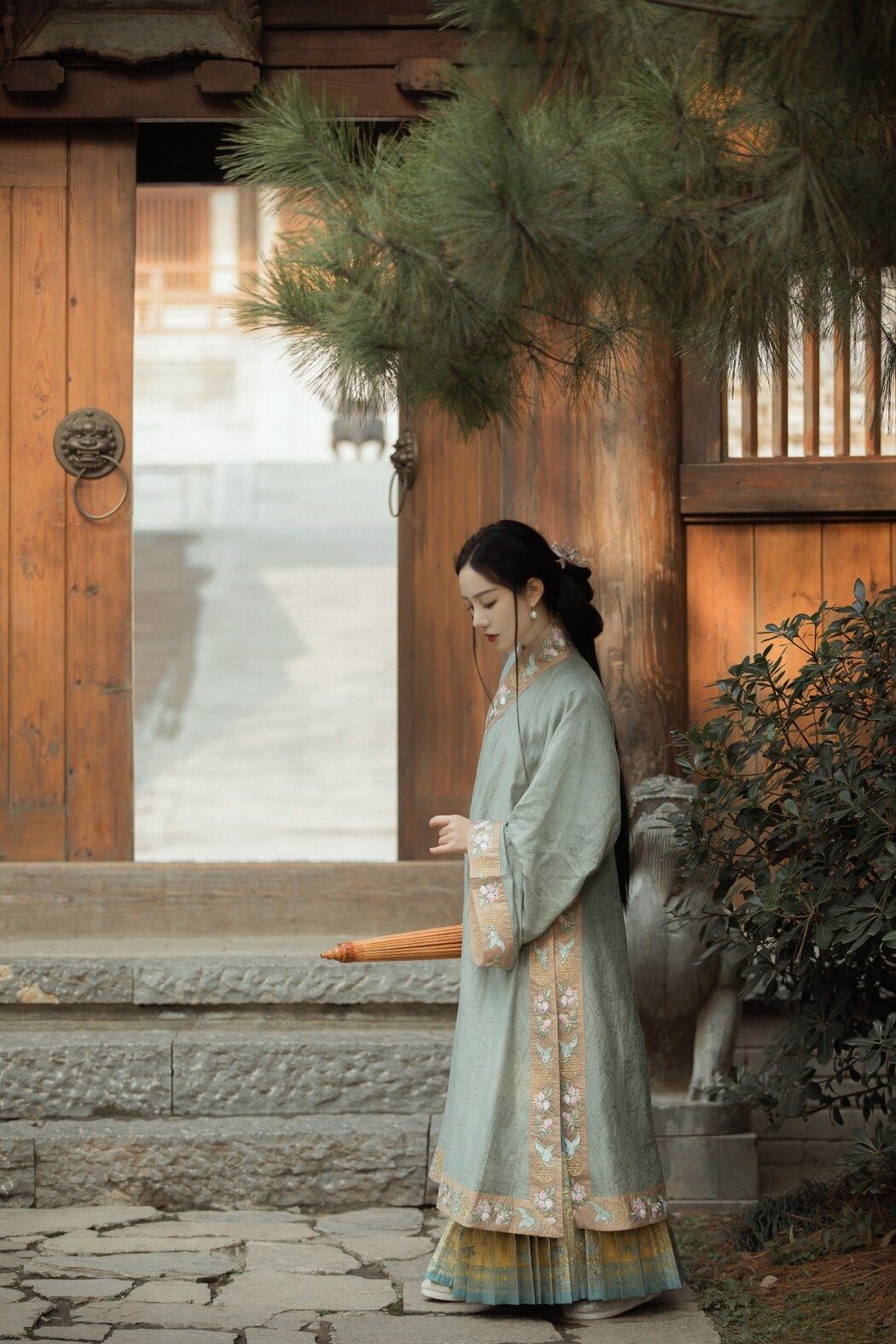 YiTuYu艺图语 Vol.1667 Luo Li Ta Da Ge