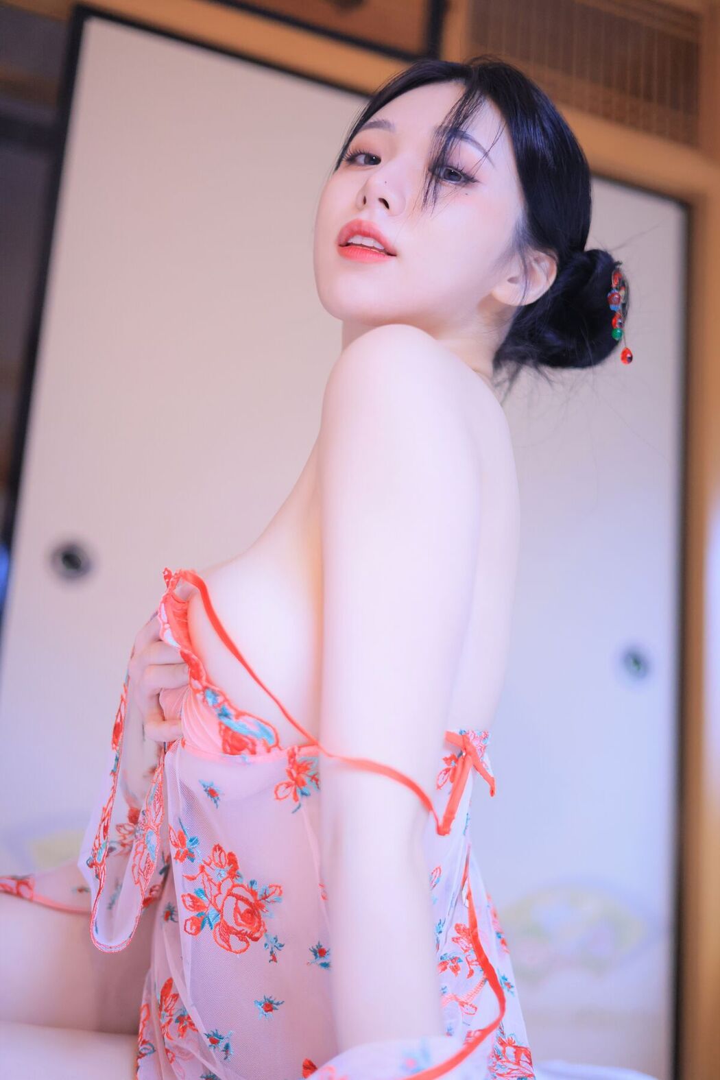 Yeon Woo 연우 – Heat Part1
