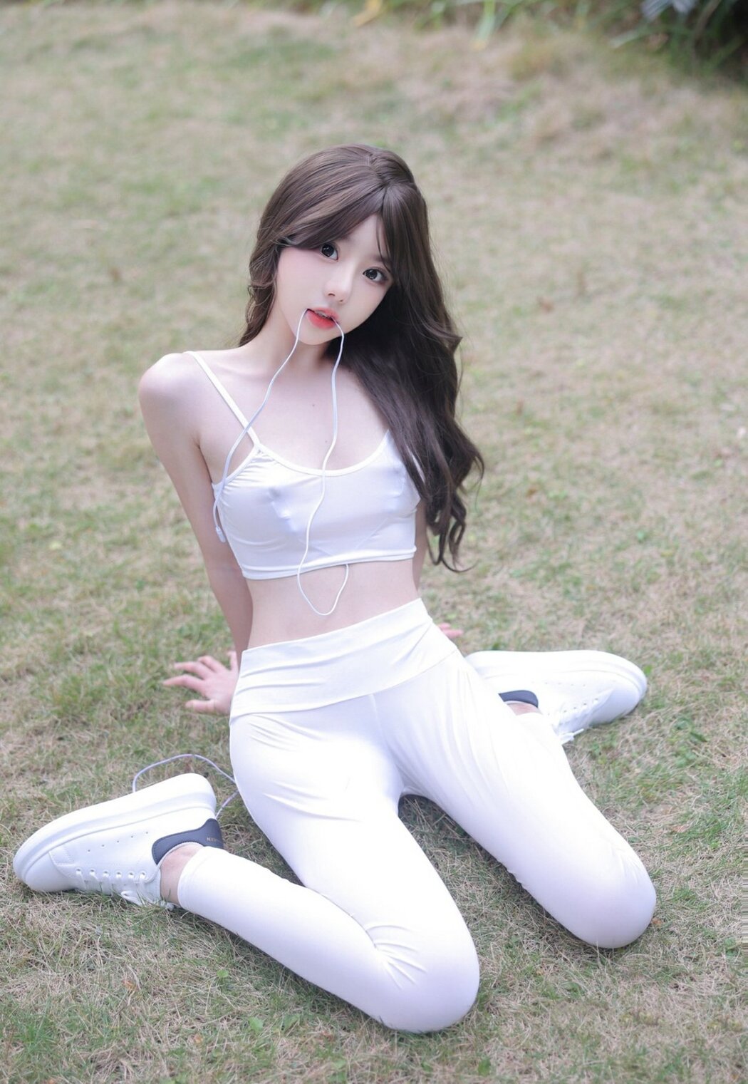 XR Uncensored Tao Yao Yao 桃妖夭 – 戶外情趣未上架无码流出