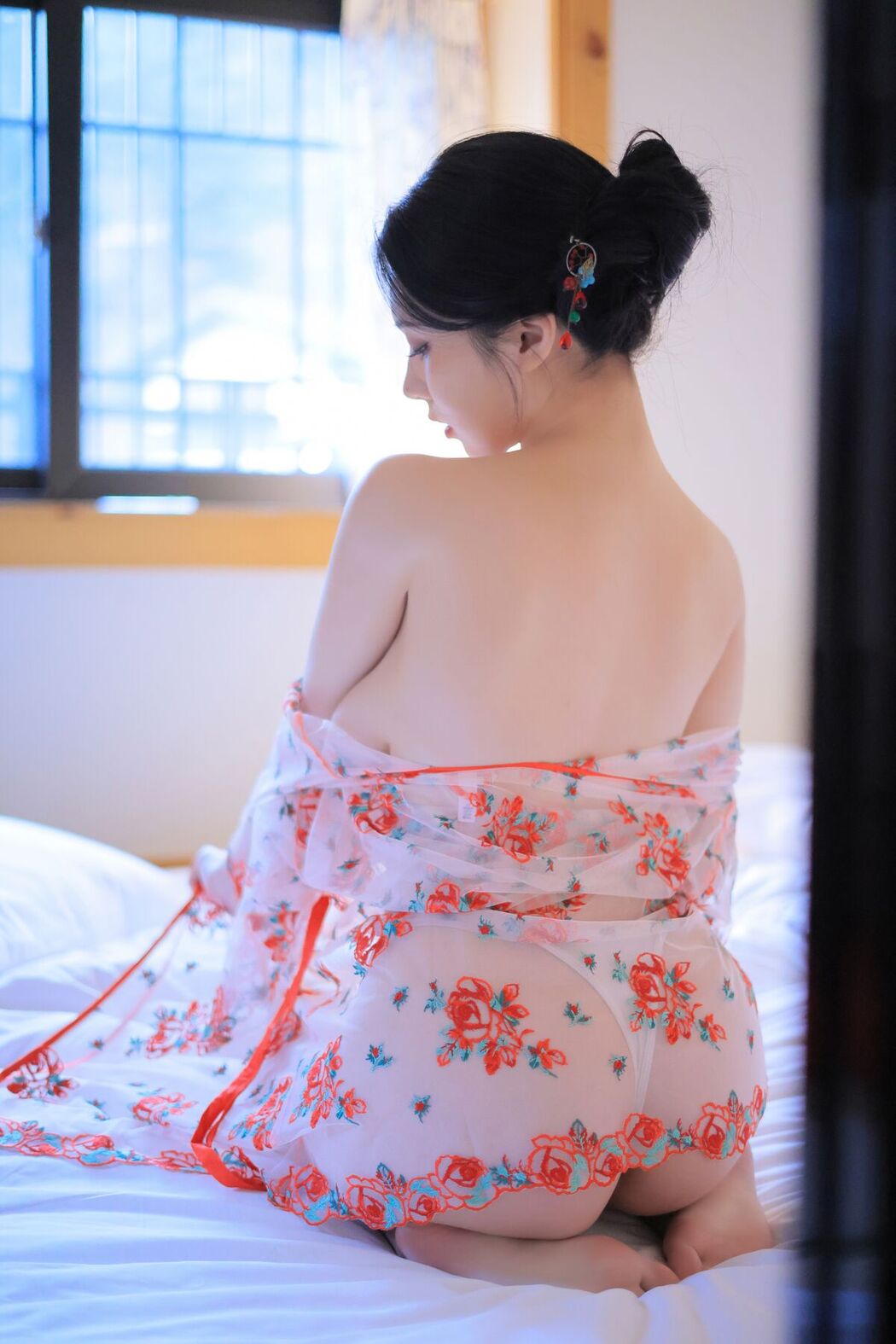 Yeon Woo 연우 – Heat Part1