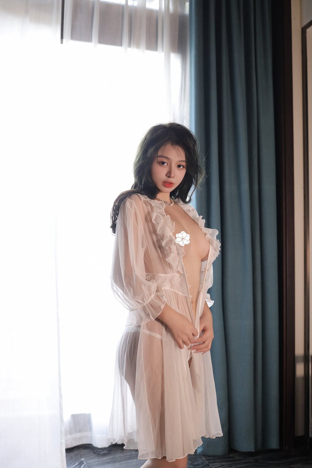 XR Uncensored Shen Si Yi 沈思怡 – 性感薄纱