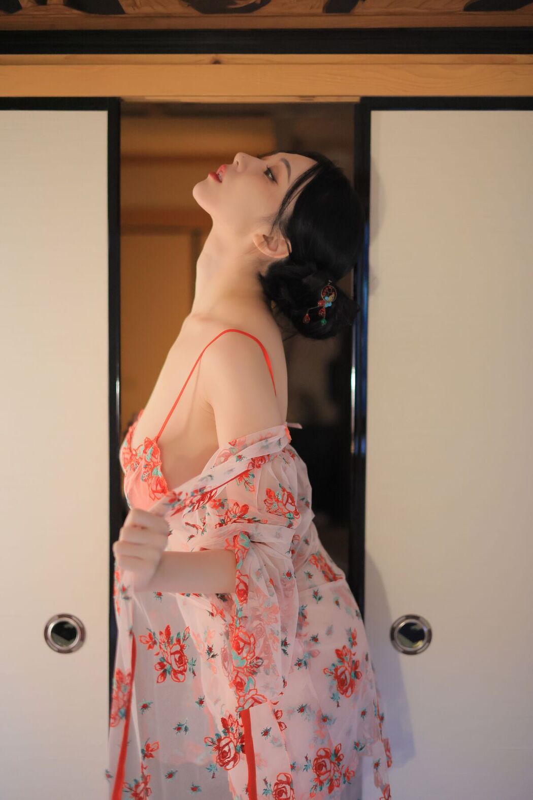 Yeon Woo 연우 – Heat Part1