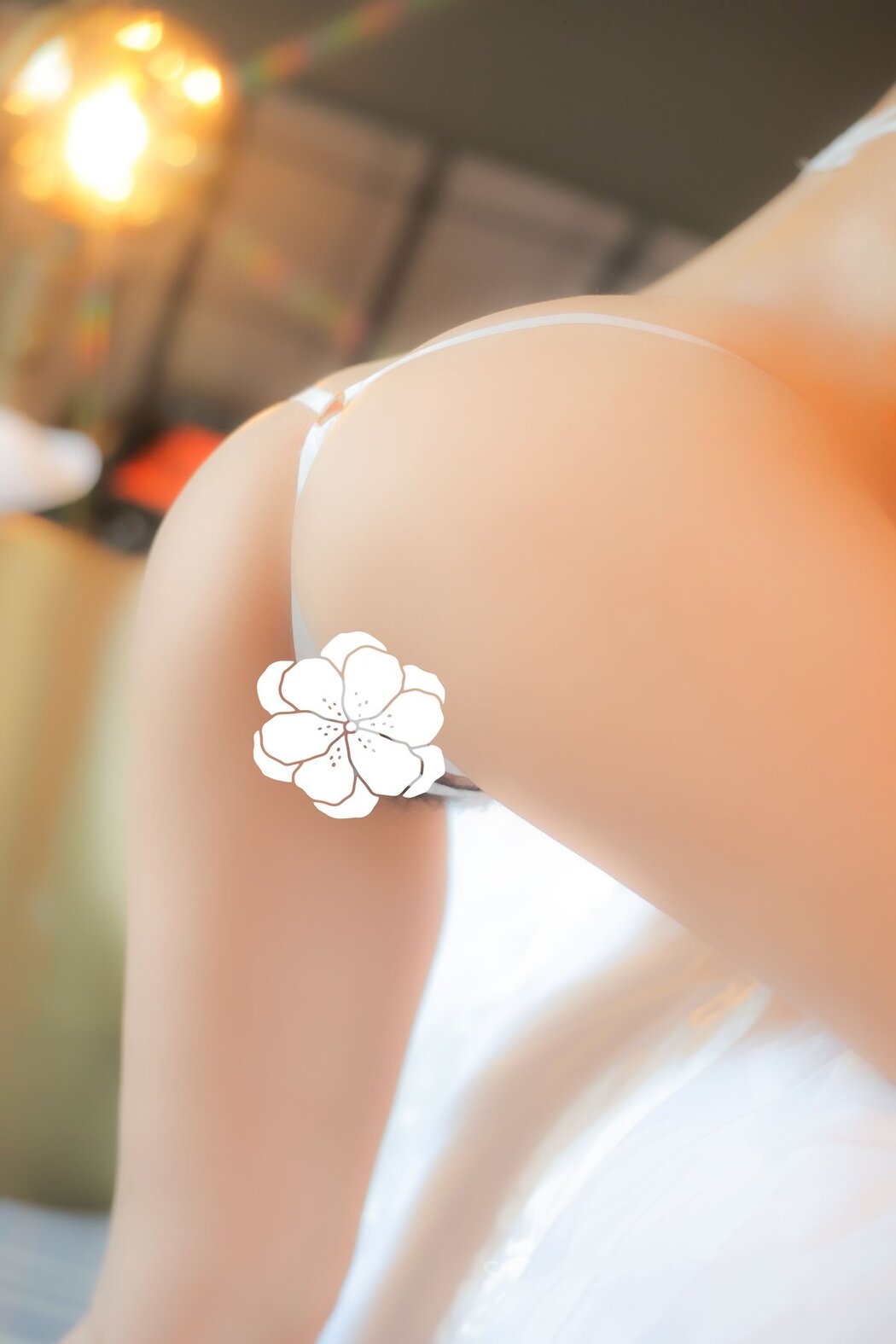 XR Uncensored Jin Xiao Yi 金小依 – 白色情趣内衣内购版