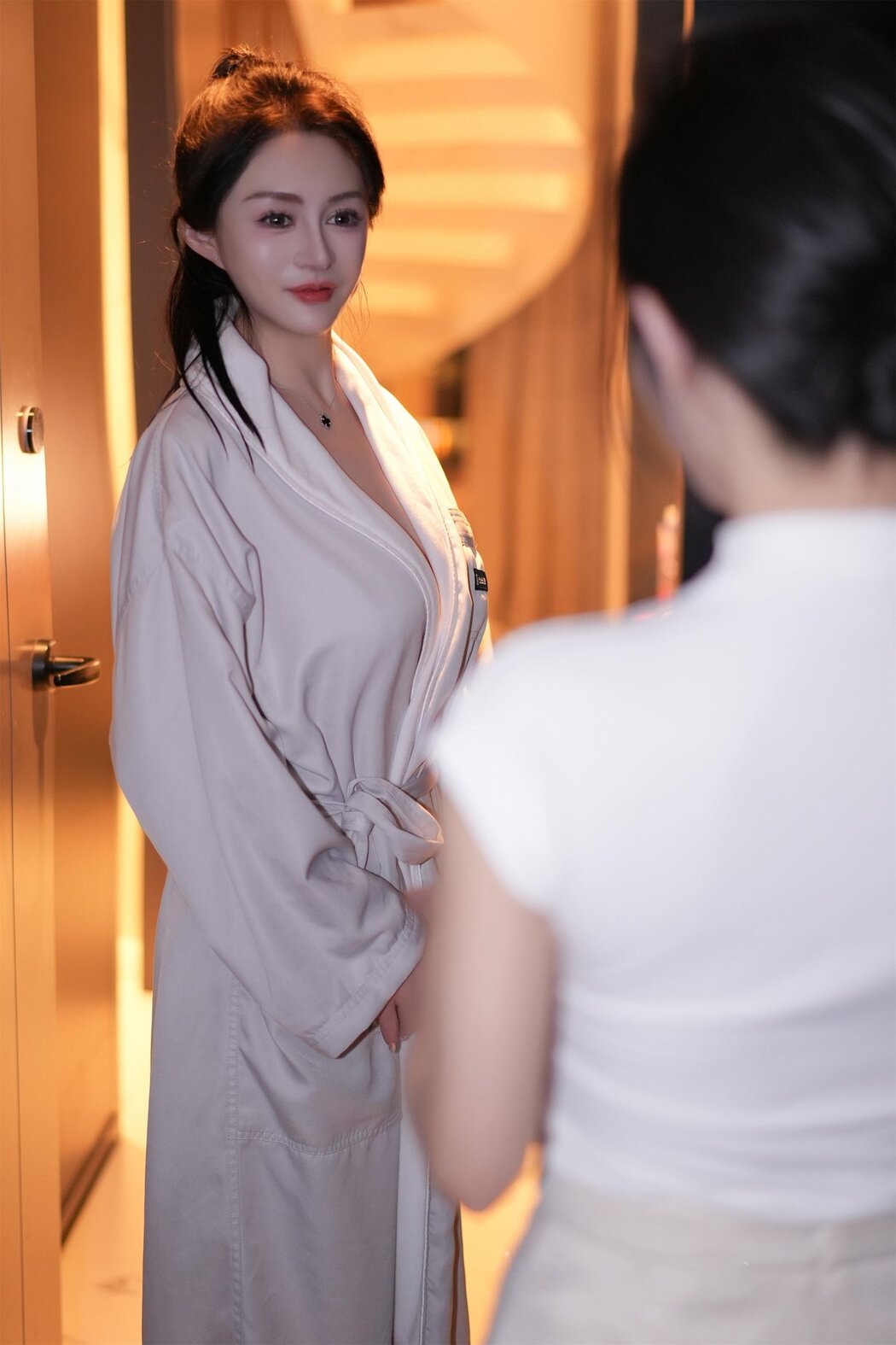 XR Uncensored Lin You Yi 林幼一 And Tan Xiao Ling 谭小灵 – 精油按摩内购版 Part2
