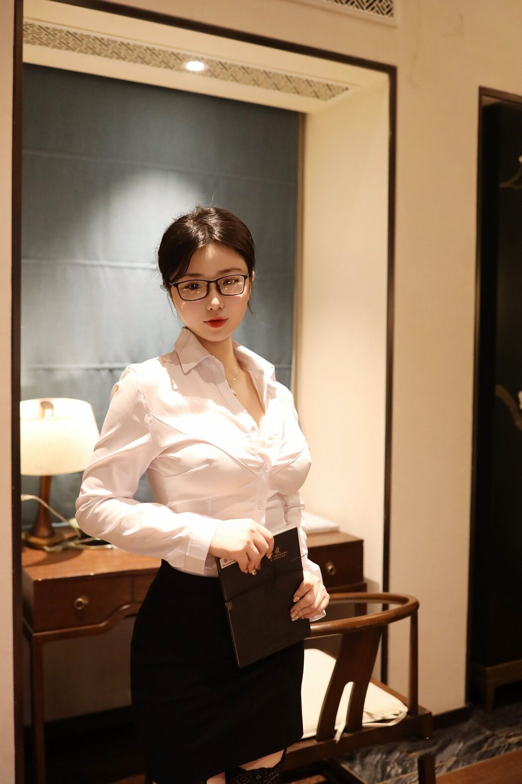 XR Uncensored Chen Xiao Hua 陈小花 – 职业装OL内购版