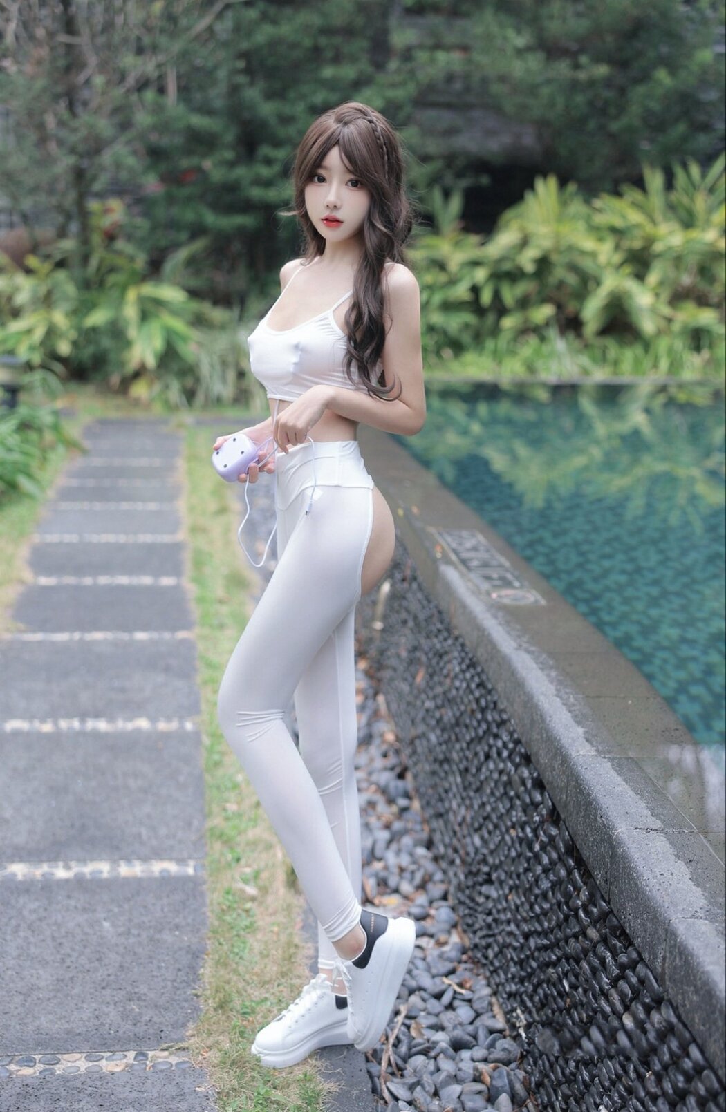 XR Uncensored Tao Yao Yao 桃妖夭 – 戶外情趣未上架无码流出