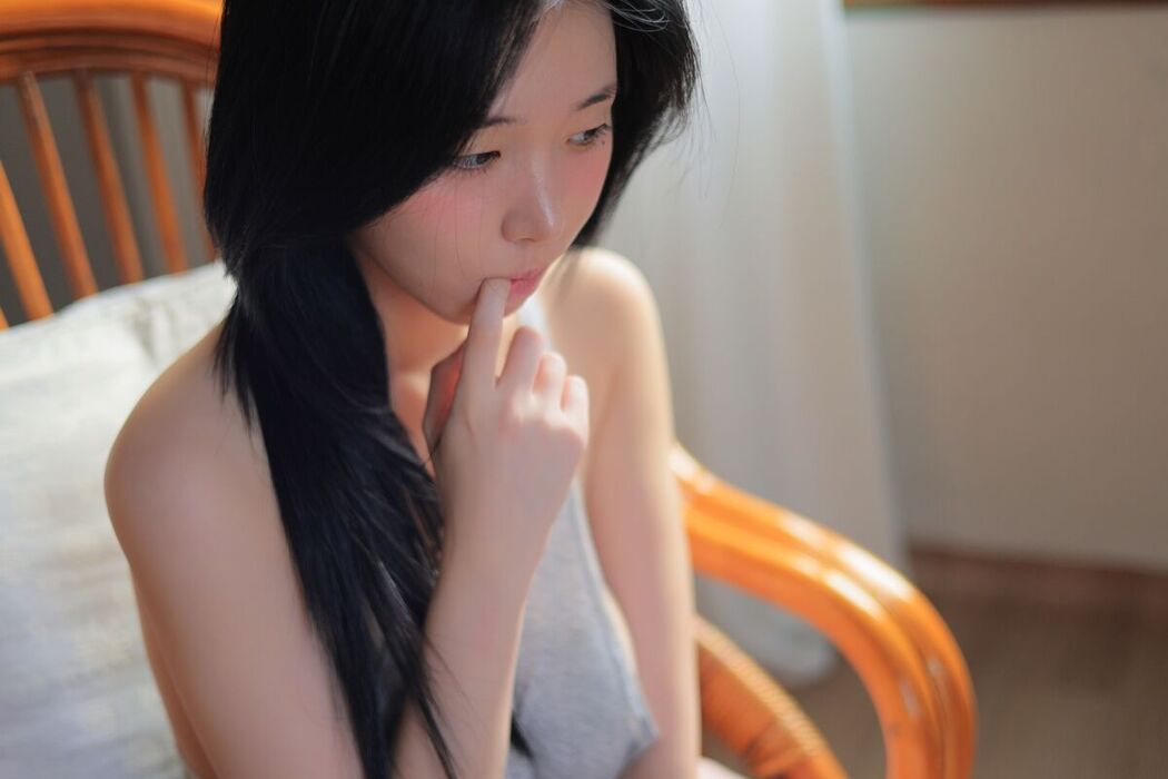 Yeon Woo 연우 – Shoujo Part1