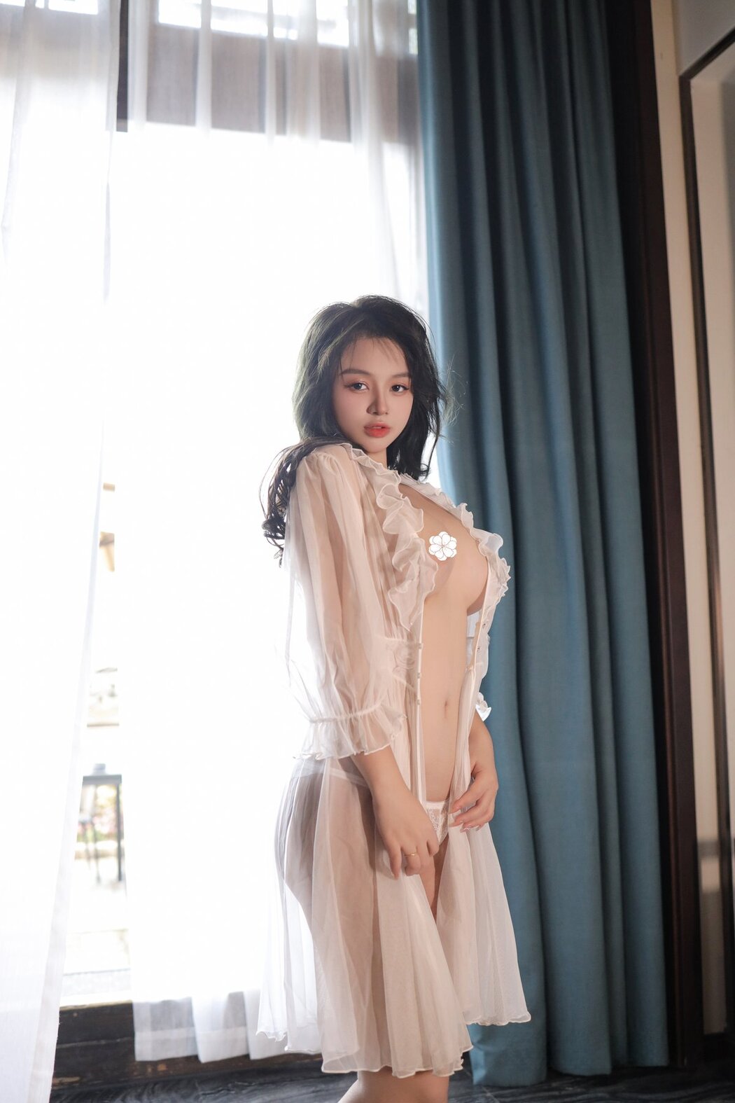 XR Uncensored Shen Si Yi 沈思怡 – 性感薄纱
