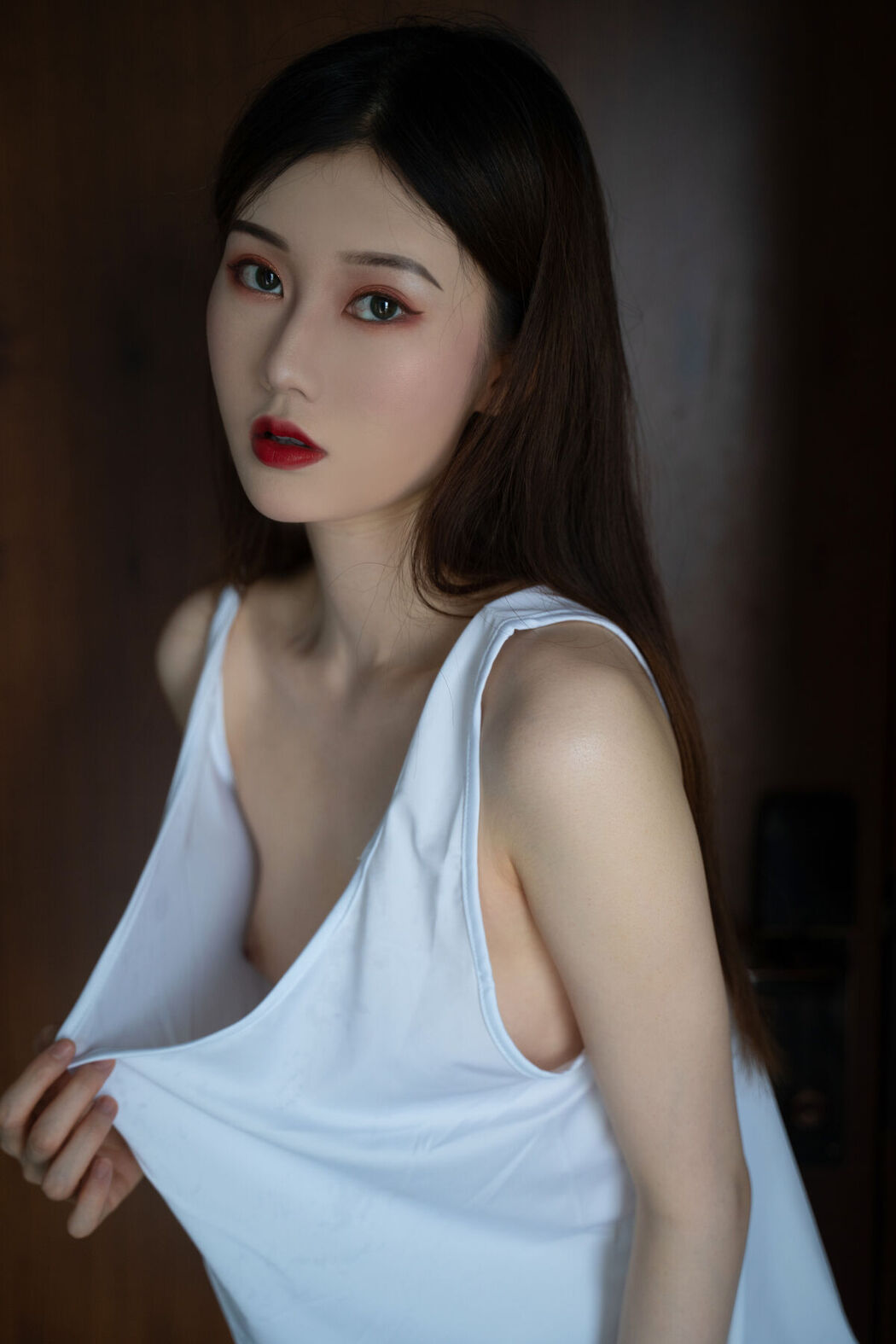 Xi Han 熙涵 – 邻居的秘密