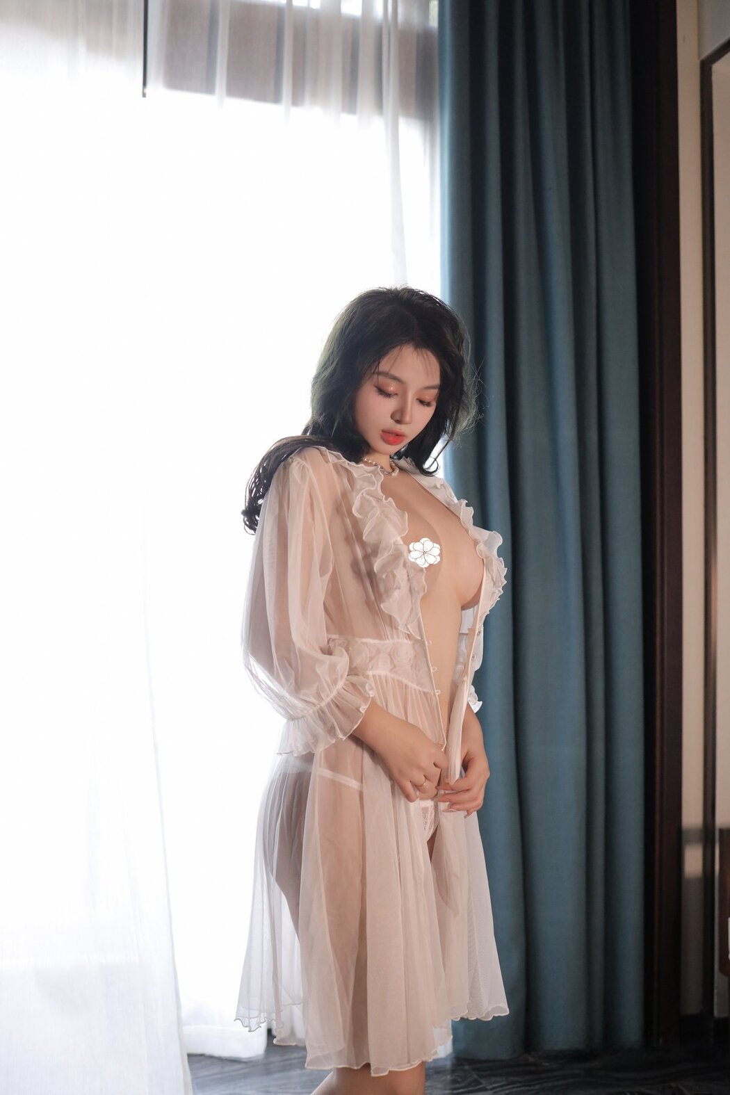 XR Uncensored Shen Si Yi 沈思怡 – 性感薄纱