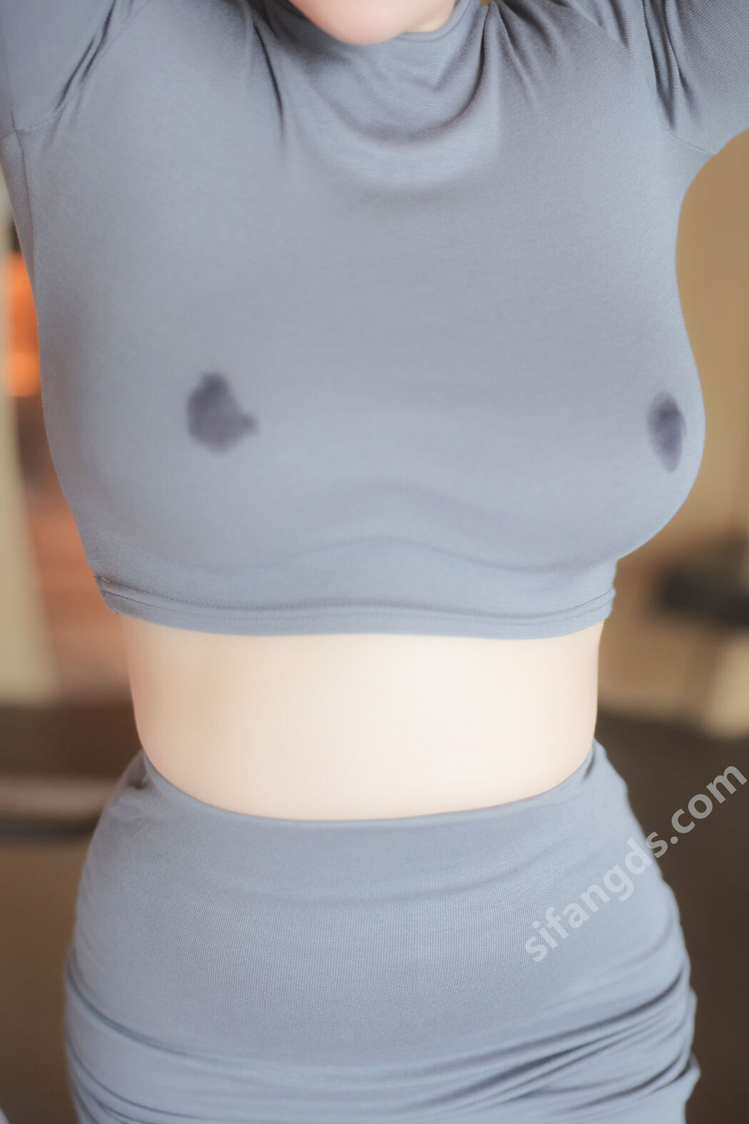 XR Uncensored Bai Jie Bessie 白洁Bessie – R18 秀人网模特 哺乳期黑丝紧身裙