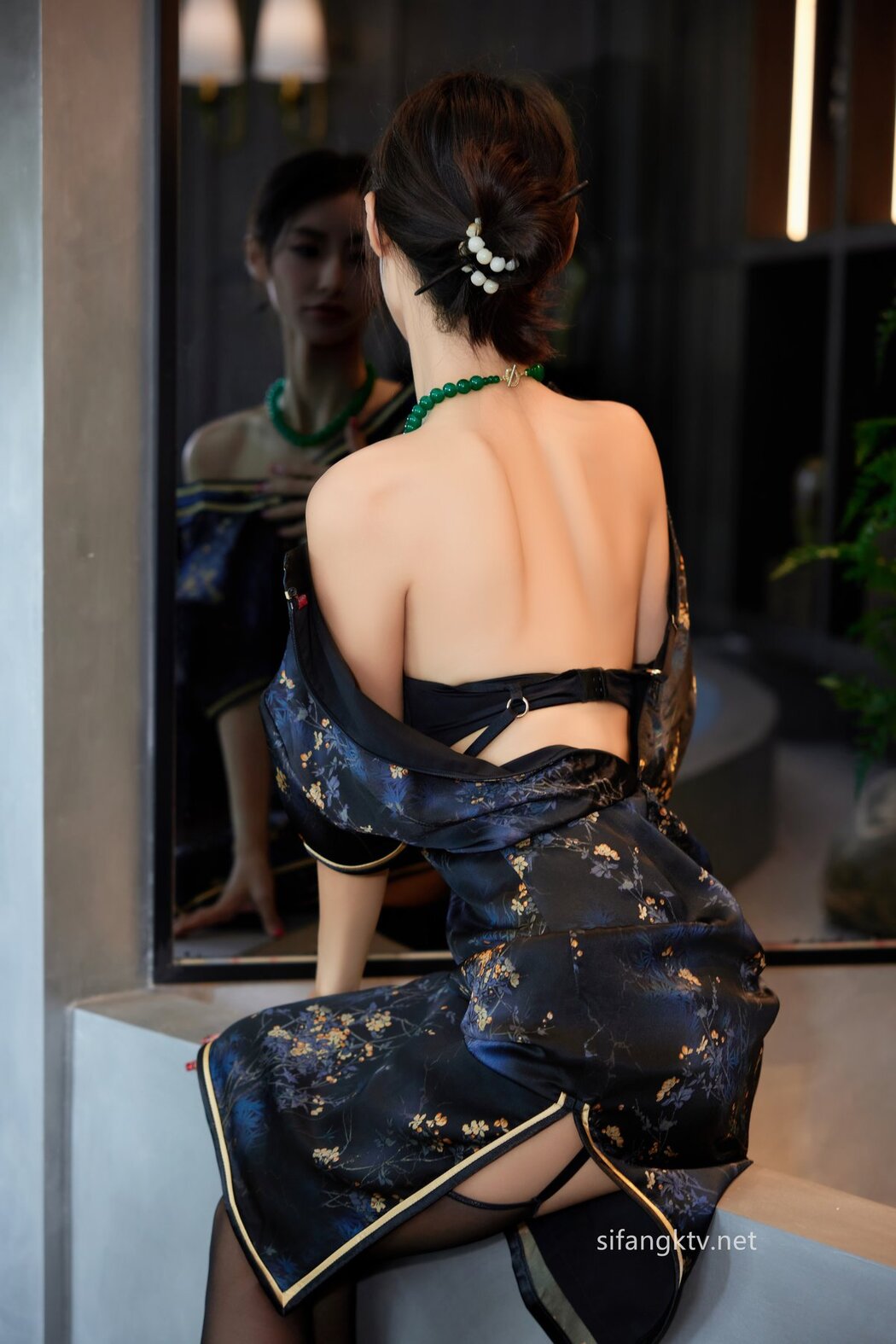 XR Uncensored lingyu69 – 性感民國風旗袍 古典美三點全漏 鮑魚粉嫩