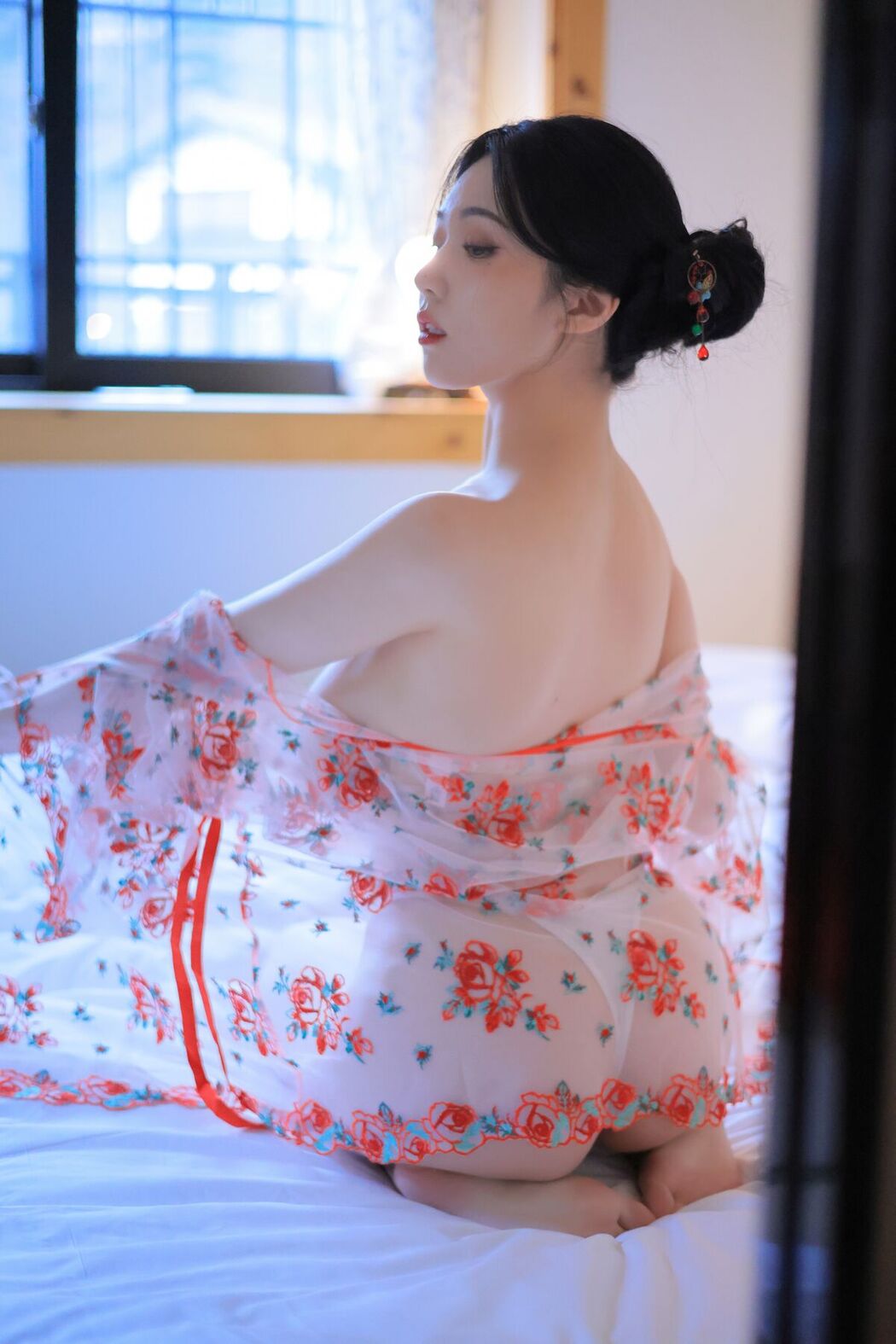Yeon Woo 연우 – Heat Part1