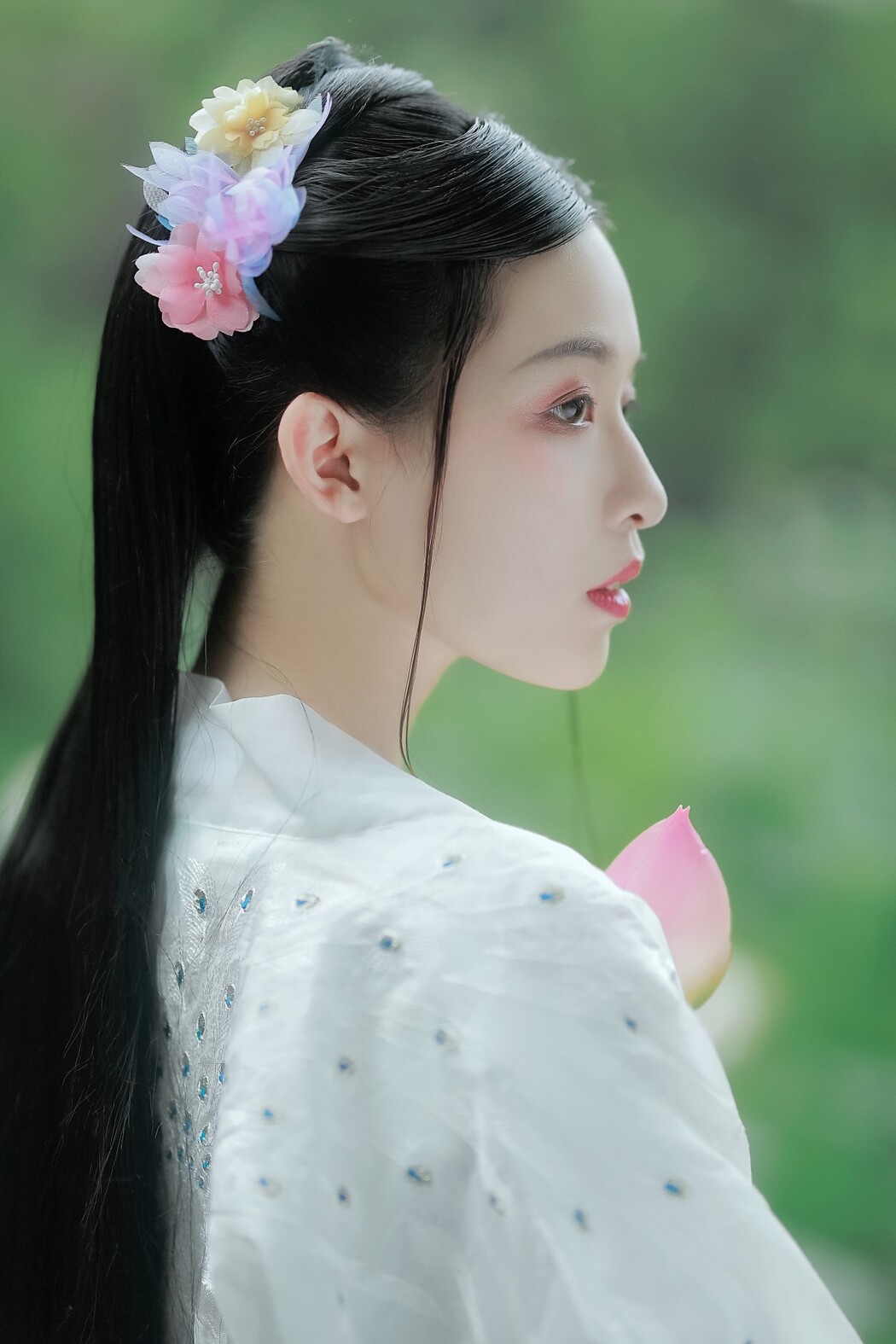 YiTuYu艺图语 Vol.1681 Miao Miao Jia De Xiao Yu Gan