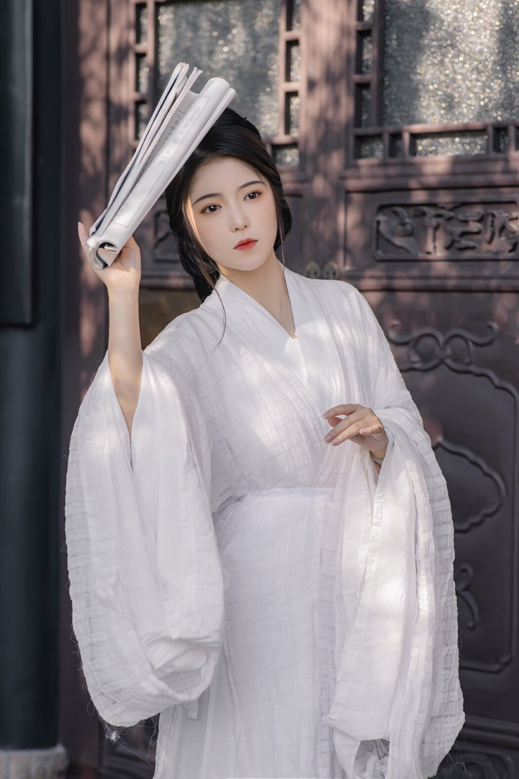 YiTuYu艺图语 Vol.1692 Tong Tong