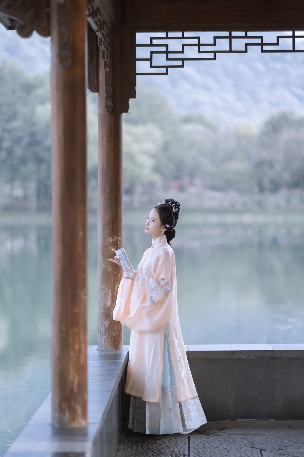 YiTuYu艺图语 Vol.1672 Mou Xiao Yao