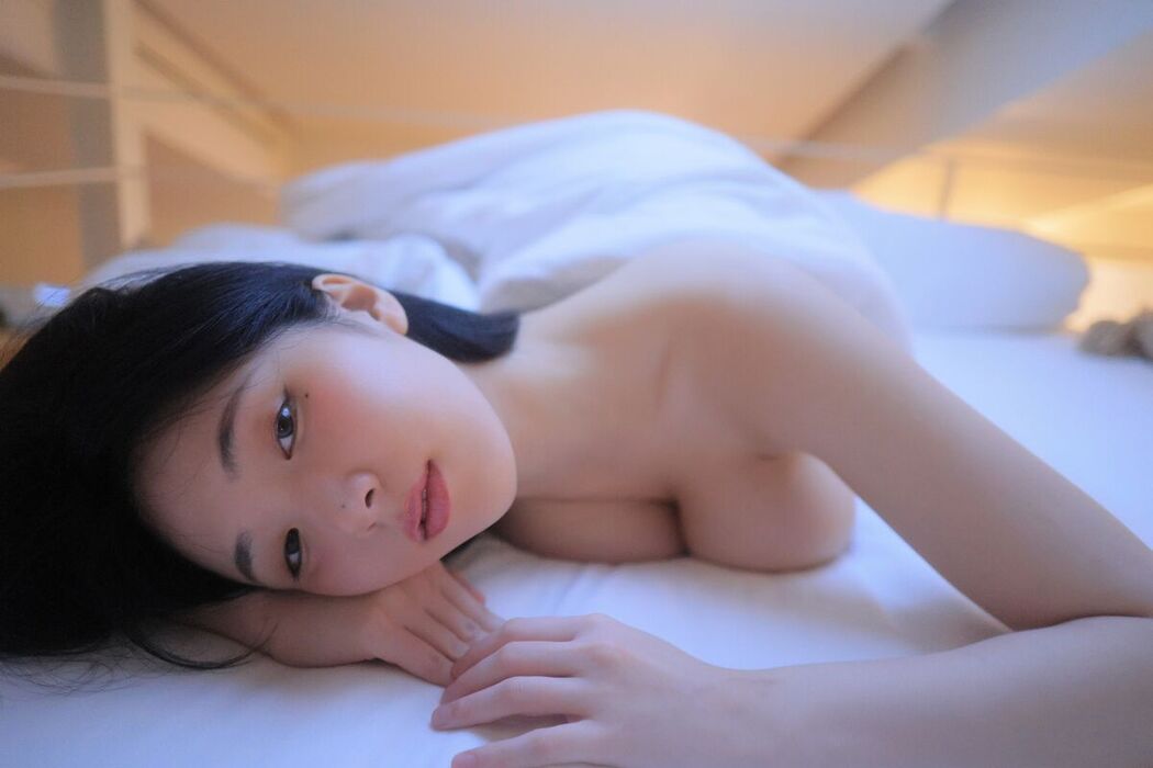 Yeon Woo 연우 – Suika
