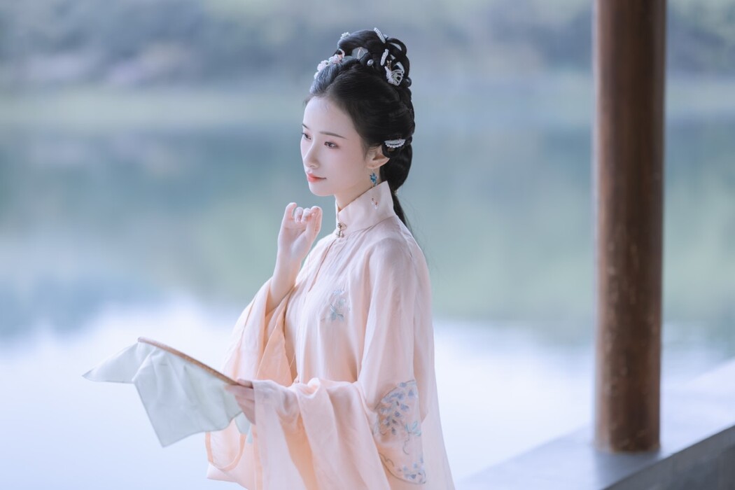 YiTuYu艺图语 Vol.1672 Mou Xiao Yao