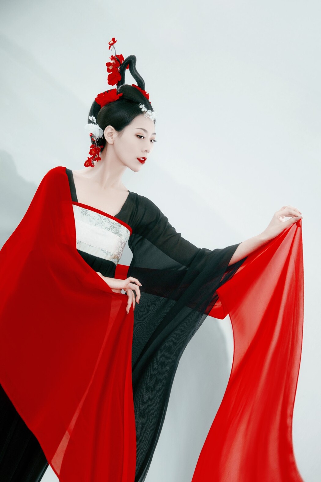 YiTuYu艺图语 Vol.1737 Ruan Yin