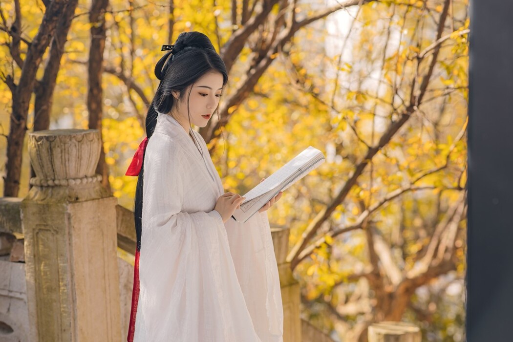YiTuYu艺图语 Vol.1692 Tong Tong