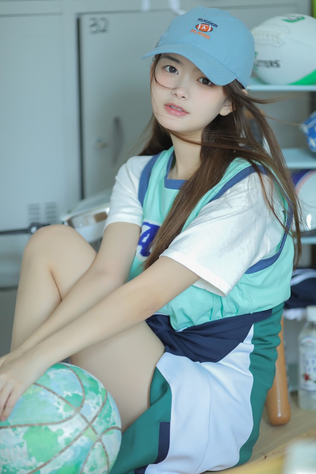 YiTuYu艺图语 Vol.1702 He Jing Xuan