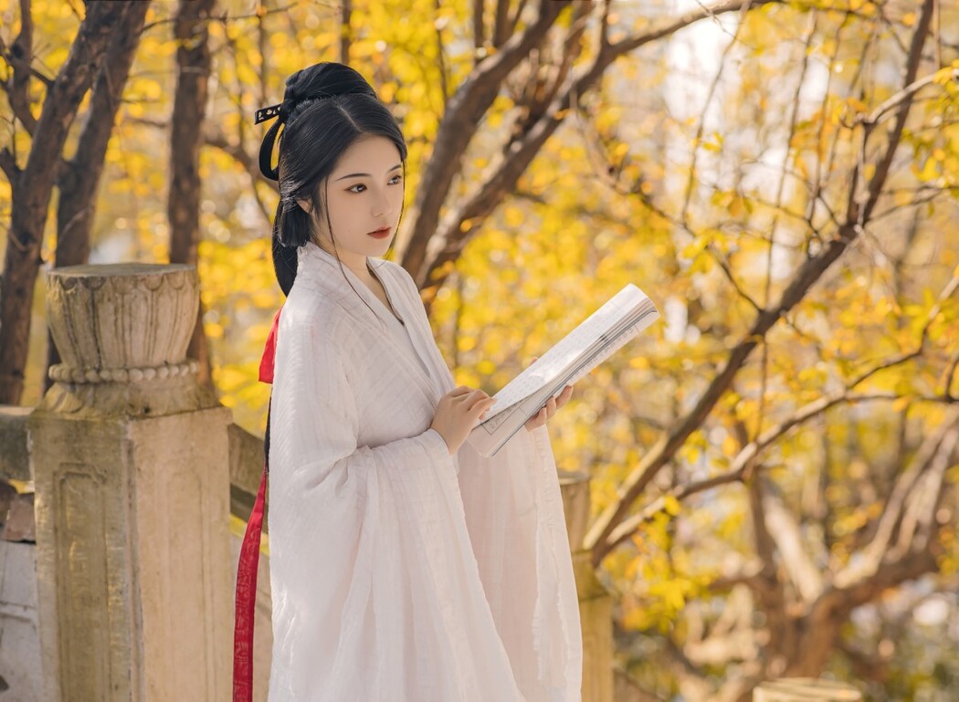 YiTuYu艺图语 Vol.1692 Tong Tong