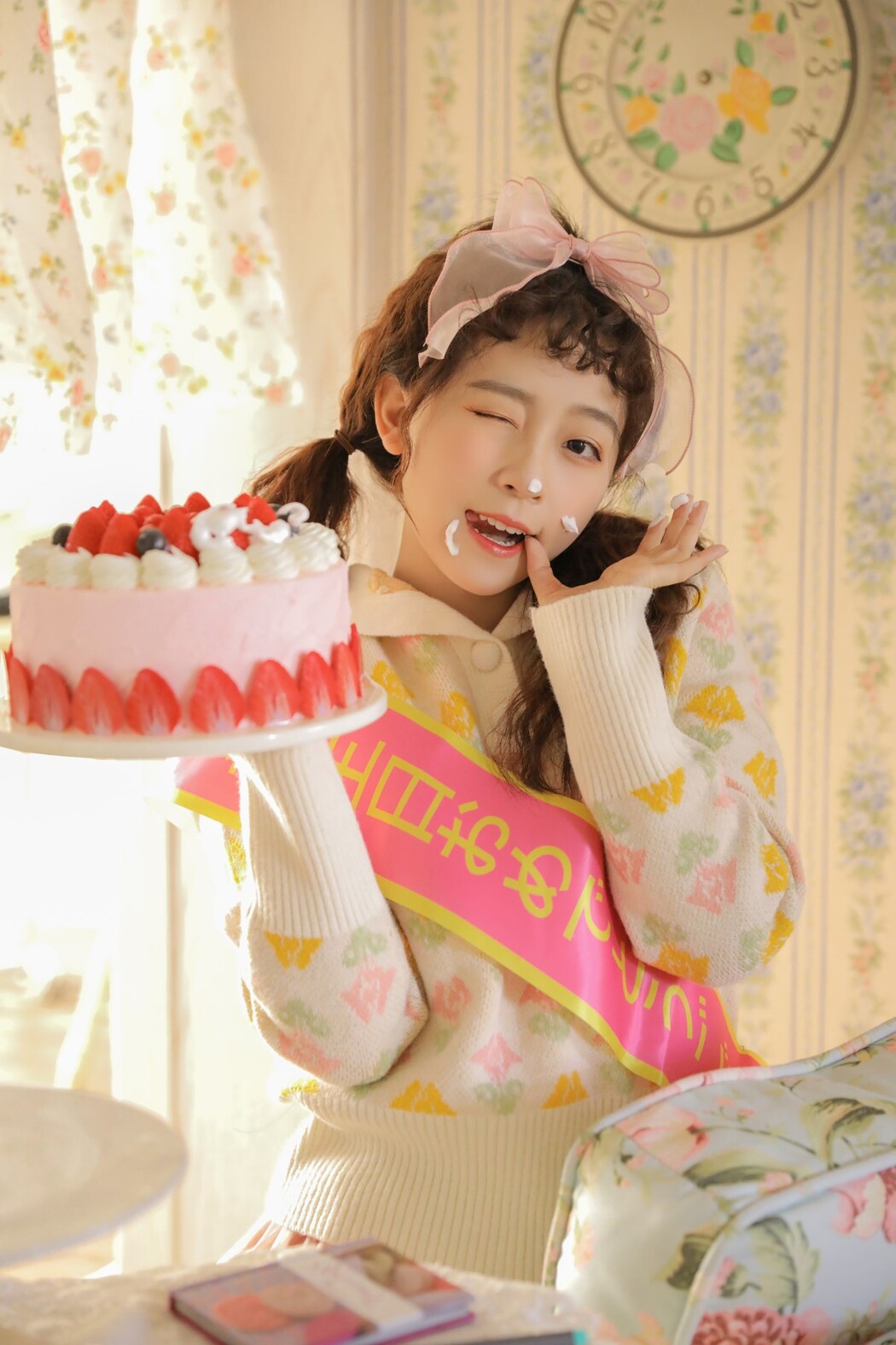 YiTuYu艺图语 Vol.1731 Xue Er Shi Ge Zi Ran Juan