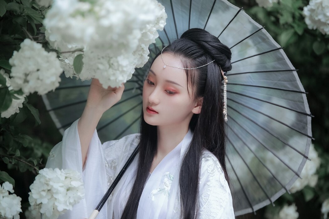 YiTuYu艺图语 Vol.1674 Yun Zhi Shi Xiao Hu Li Ya